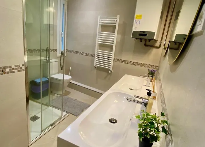 En Con Zonas Comunes Compartida Hsjg Bilbao